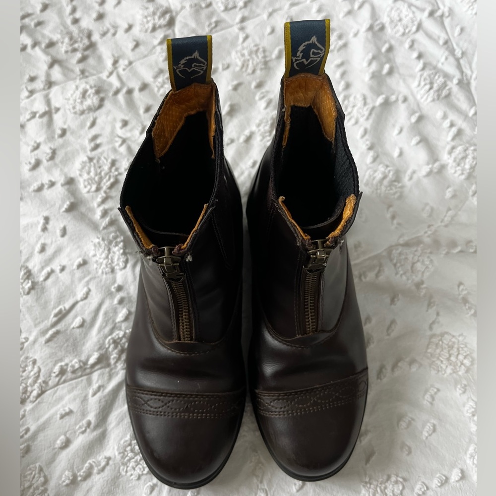 Girls Size 2 Brown Riding Boots